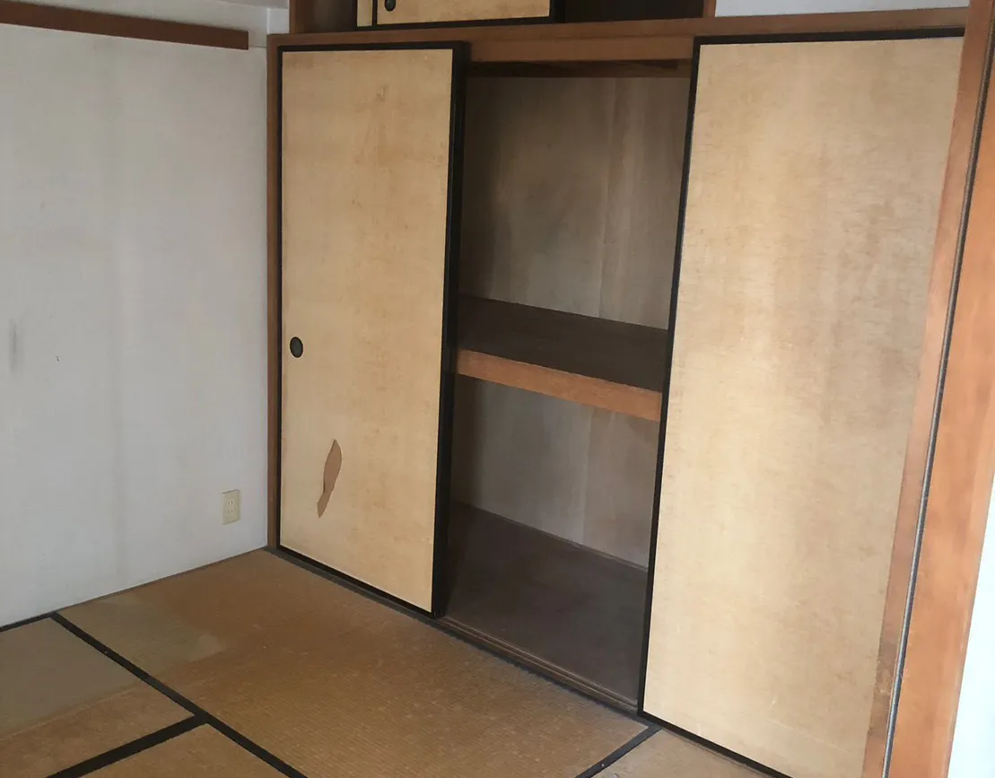 名古屋市 マンション フロアコーティング施工前 木床の色あせと光沢なし