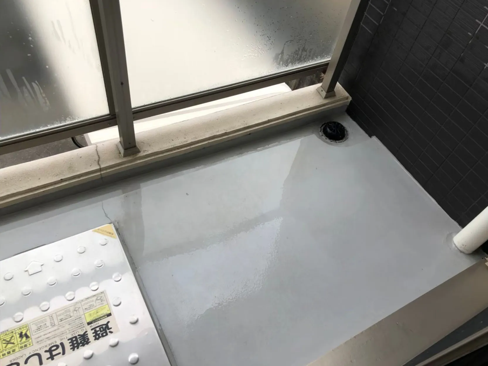 ベランダ床 清掃後のきれいな仕上がり｜名古屋のハウスクリーニング