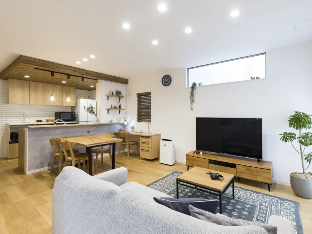 間取り変更・住まい方の見直し:リビングダイニングの間取り変更リノベーション事例|名古屋市